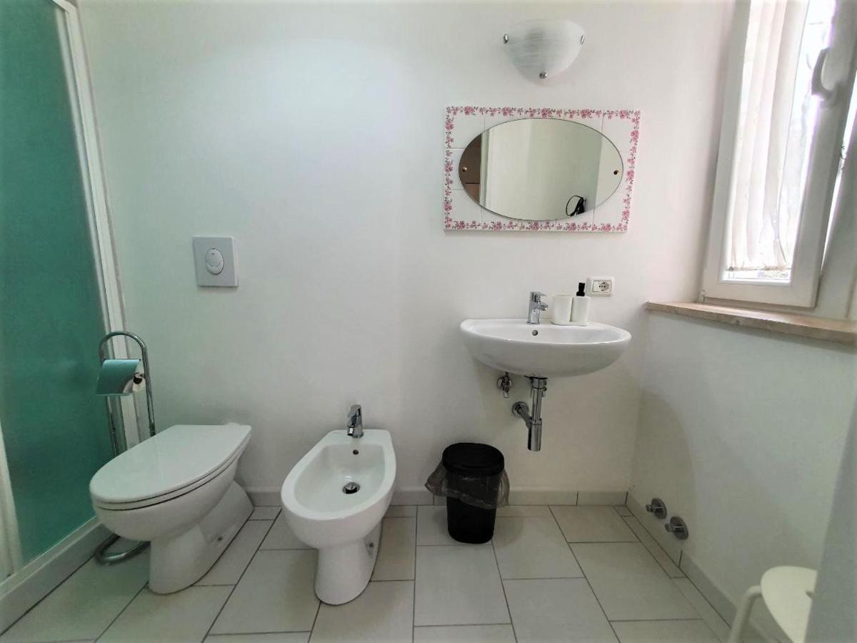 Affittacamere Casa Cynda Follonica Exteriör bild
