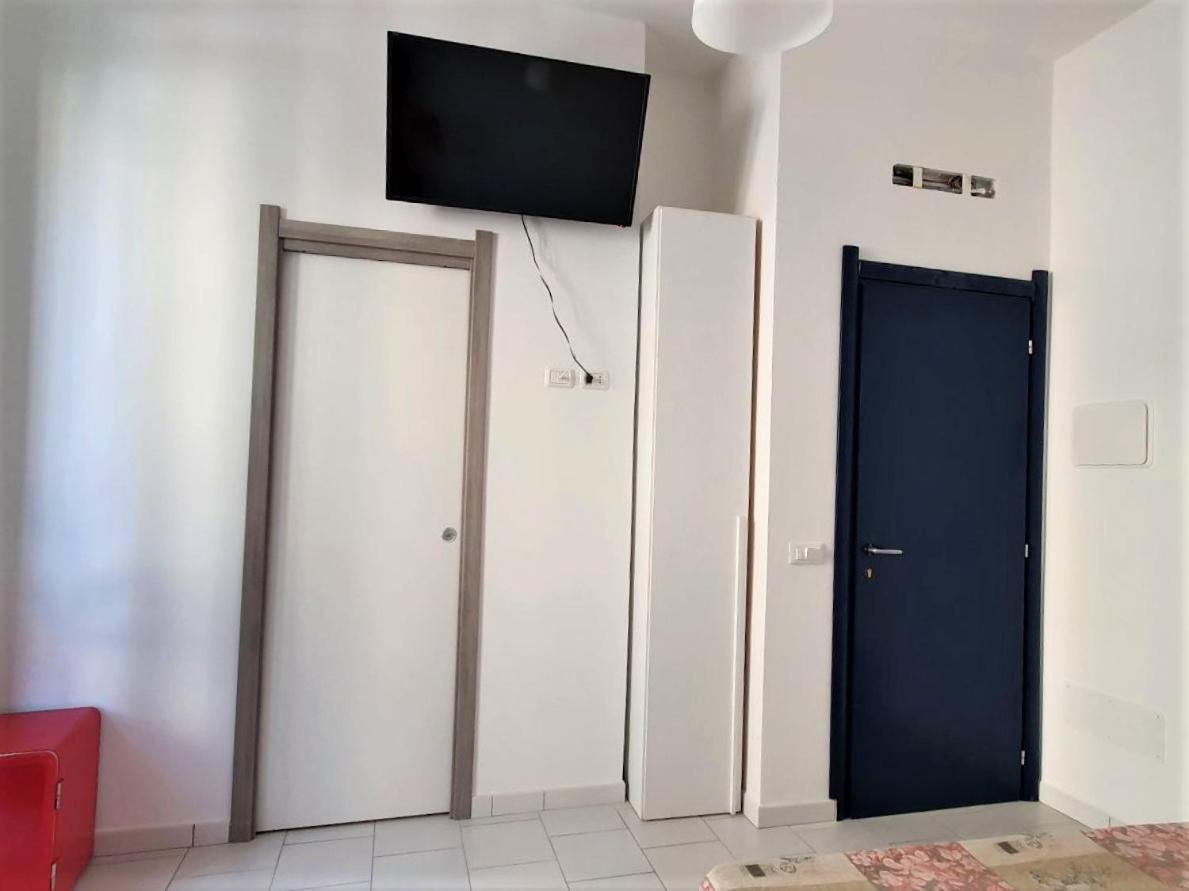 Affittacamere Casa Cynda Follonica Exteriör bild
