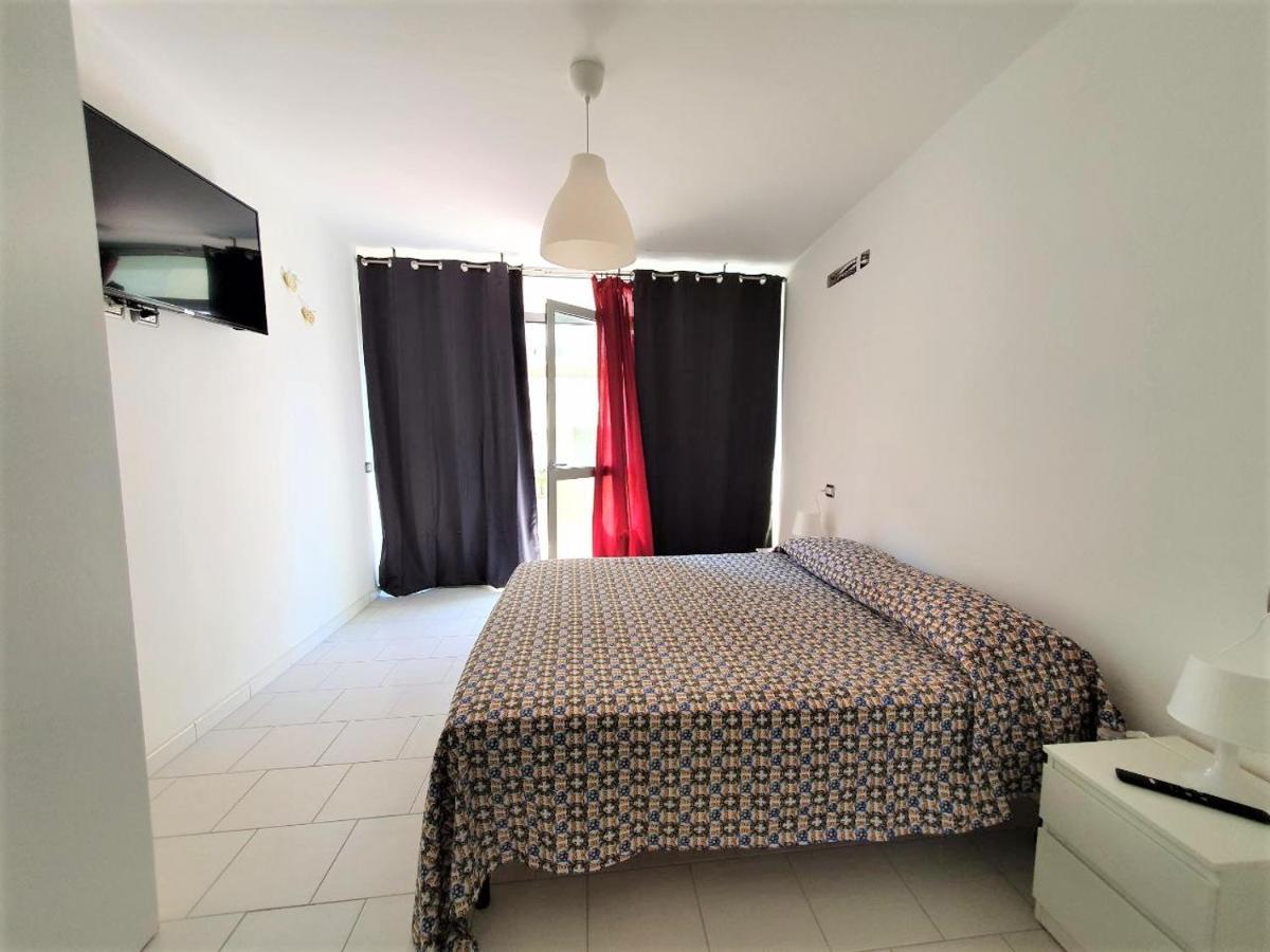 Affittacamere Casa Cynda Follonica Exteriör bild